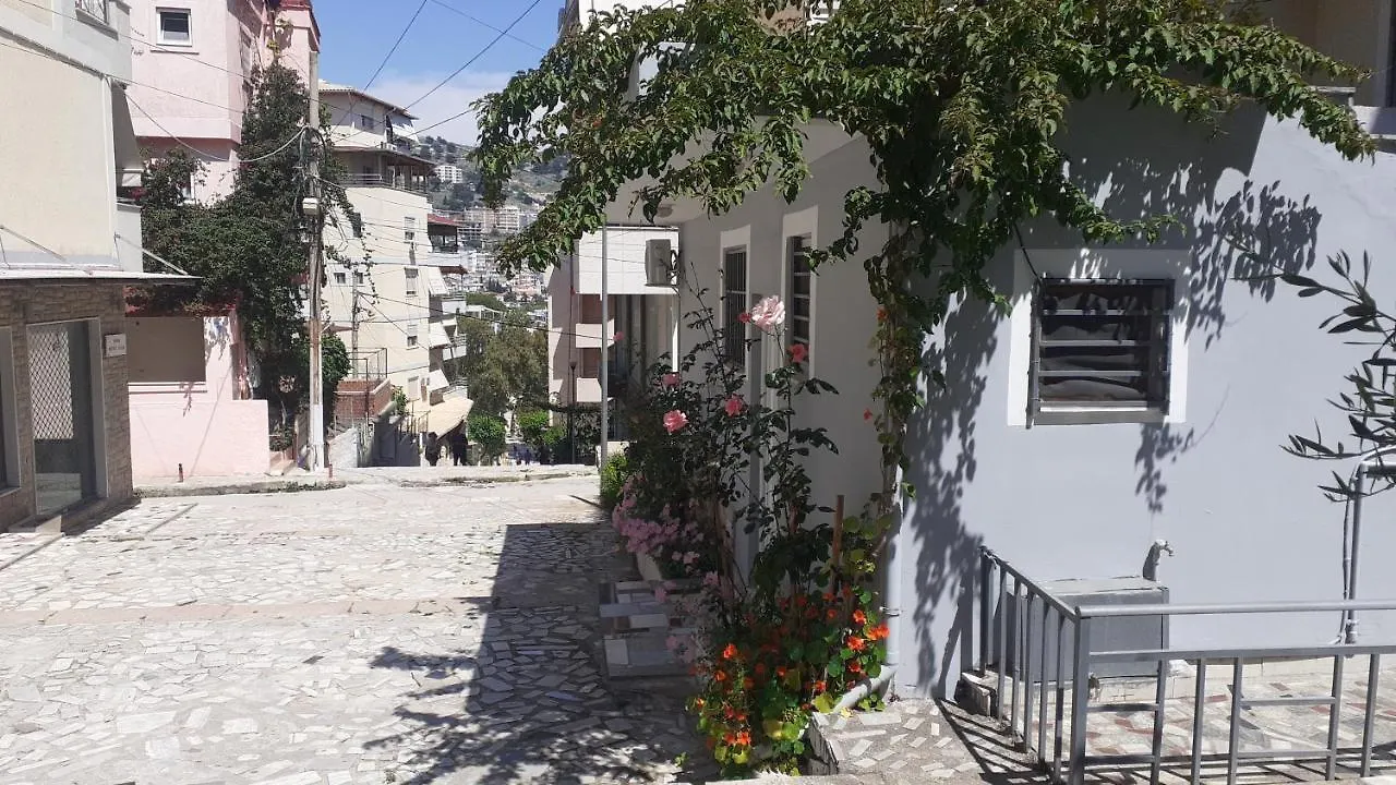 Apartment Olti'S Beach House Sarande Albania